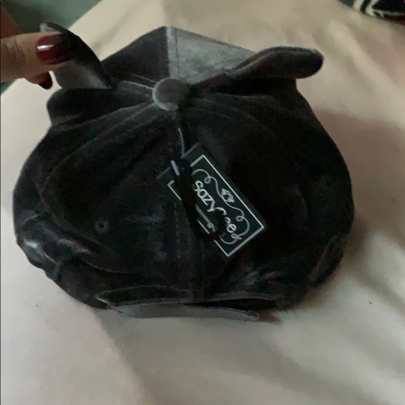 Hat - Picture 2 of 2